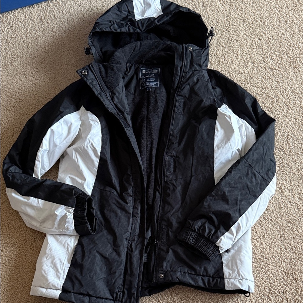 Women's Black and White Ski Jacket